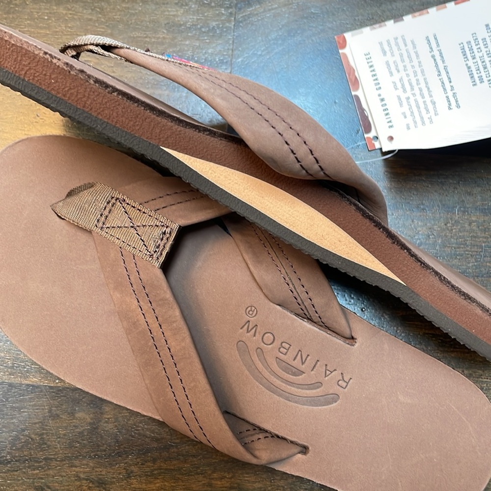 Rainbow wide strap leather flip flops -color is expresso - Picture 3 of 7